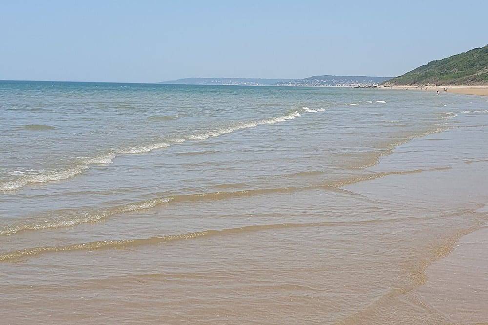 Appartement entier, Appartement à 50 mètres de la mer, gare et commerces à proximité in Houlgate, Région de Lisieux