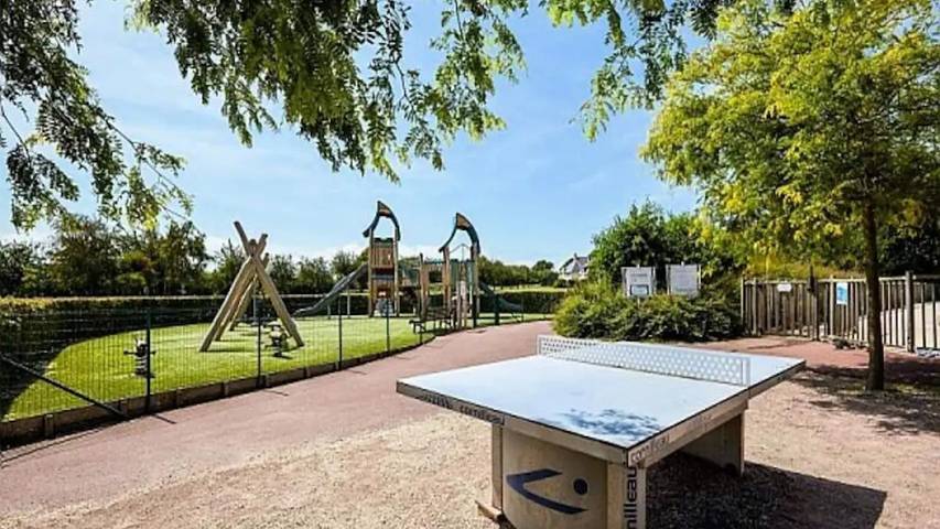 Gîte pour 7 personnes, avec piscine et jardin à Port-en-Bessin-Huppain - 2