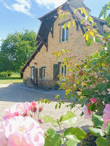 Gîte pour 10 personnes, avec terrasse et jardin à Lumigny-Nesles-Ormeaux