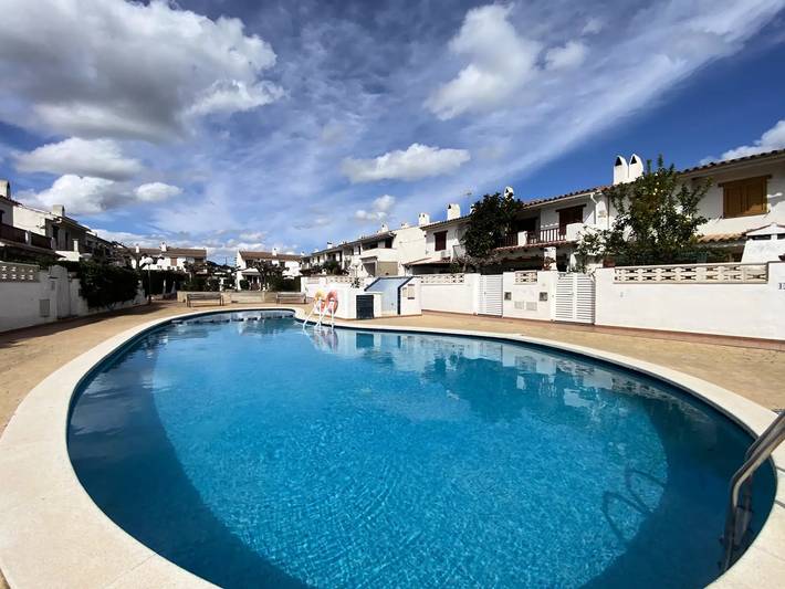 Casa rural para 4 personas, con Terraza y Piscina en Torredembarra