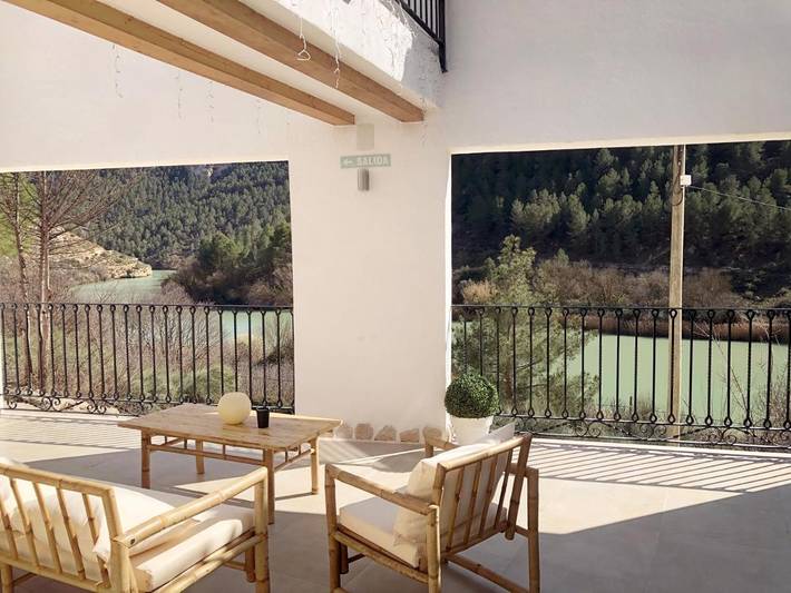 Location de vacances pour 23 personnes, avec piscine ainsi que vue et terrasse dans Tolosa (Alcala del Jucar)