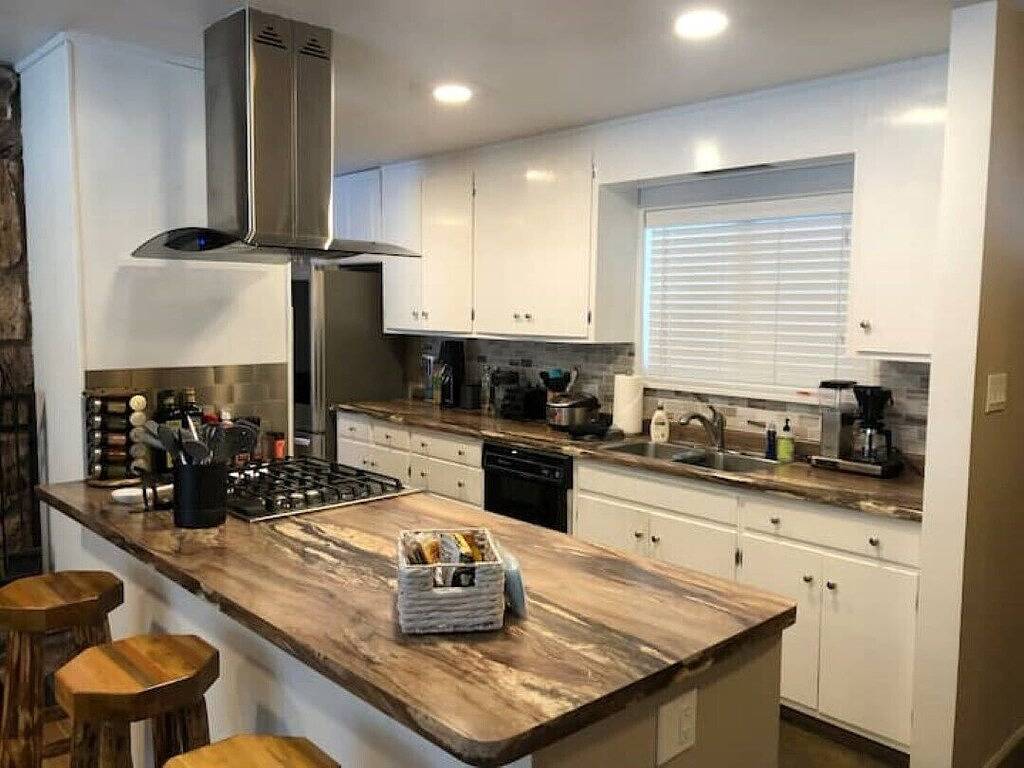 Pinecone Lodge - 3 bed/2 bath - South Lake Tahoe (sleeps 6) in Kingsbury, Heavenly