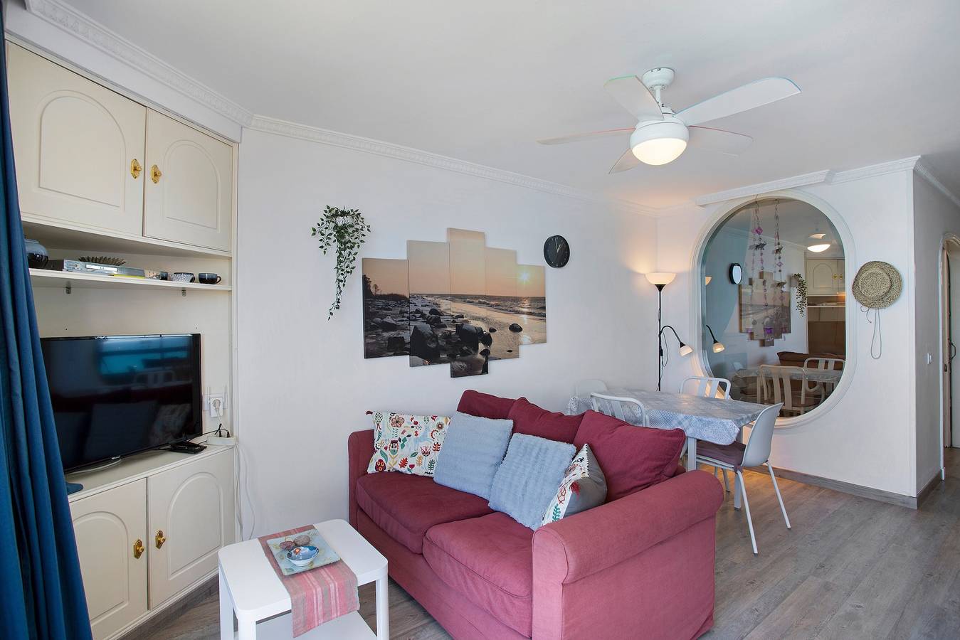 Entire apartment, Vacation Home 'Patalavaca Beach Holidays Invest' with Sea View, Private Terrace and Wi-Fi in Arguineguin, South Gran Canaria