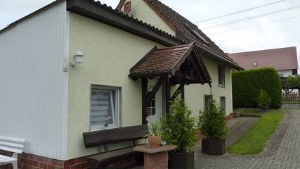 Ferienhaus für 4 Personen, mit Terrasse und Pool sowie Balkon/Terrasse in Thüringen