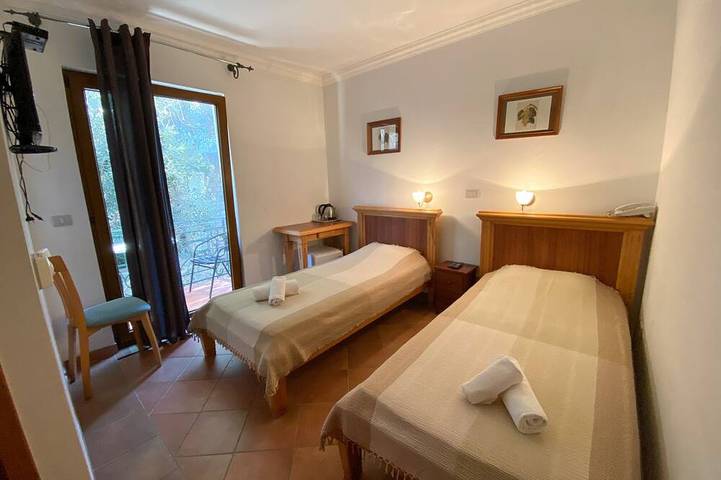 Bed and breakfast per 2 persone, con piscina e giardino - 1