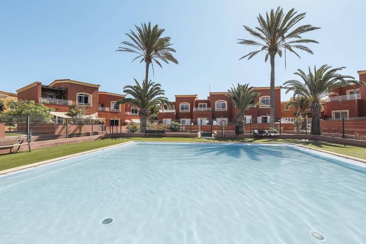 Casa rural para 8 personas, con jardín y piscina para niños en Corralejo - 2