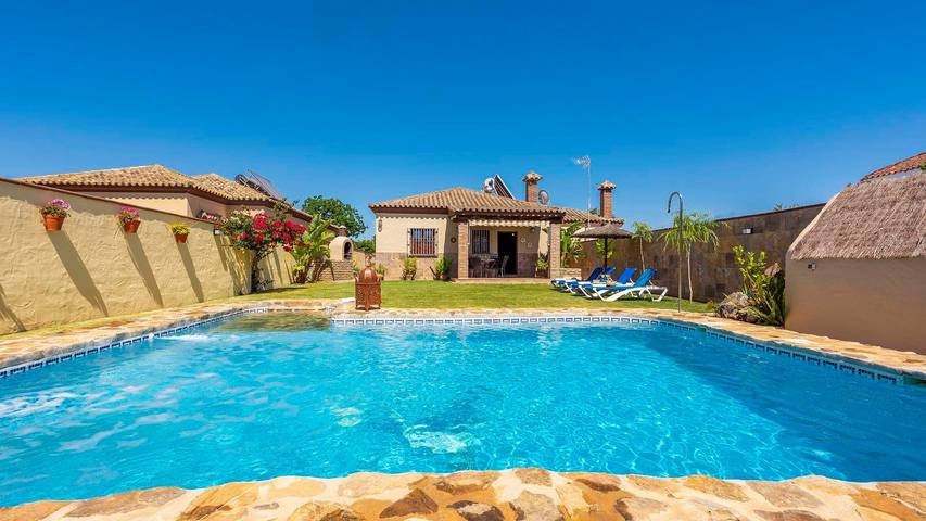 Villa pour 6 personnes, avec balcon/terrasse et piscine à Conil de la Frontera - 2