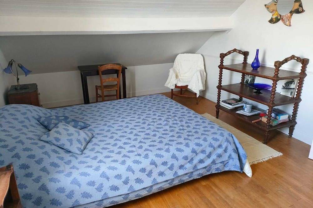 Die großen, komfortablen Haus auf einem schönen Grundstück, einen außergewöhnlichen Blick in Puybrun, Lot