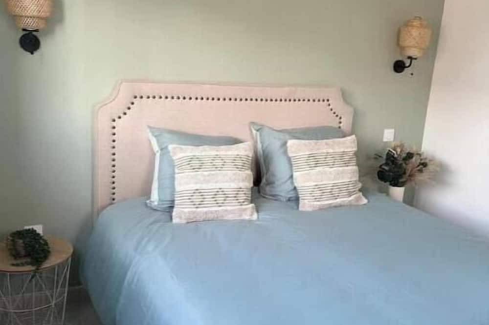 Entire apartment, Cdg Arena Paris Nord Jo24 in Aulnay-sous-Bois, Seine-Saint-Denis
