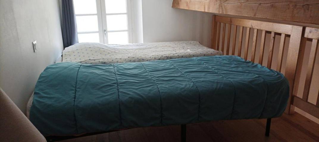 Location de vacances pour 6 personnes, avec Terrasse ainsi que Jardin et Vue dans Saint-Salvy-de-la-Balme - 2