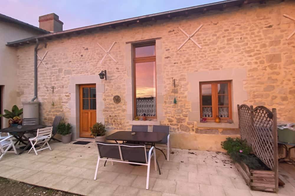 Grange convertie du 11ème siècle in Berrie, Vallée de la Loire