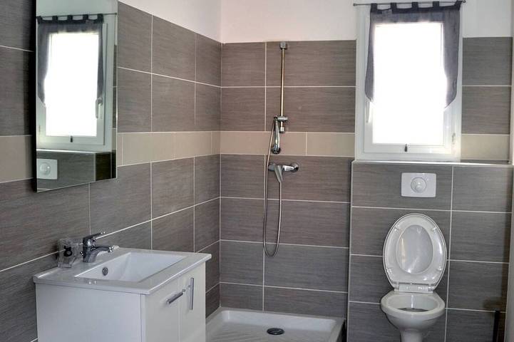 Entire apartment, Apartment next to the sea 4 peoples-WIFI-TV-Air Conditioning-Moriani Haute-Corse in Santa-Lucia-di-Moriani, Corte region