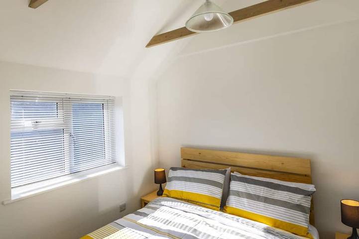 Appartement entier, Studio-Standard-Sdb privée avec douche-Balcon-First Floor in Worthing, Sussex de l'Ouest