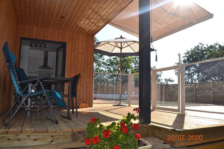 Gîte pour 4 personnes, avec jardin ainsi que terrasse et piscine à Martel - 3