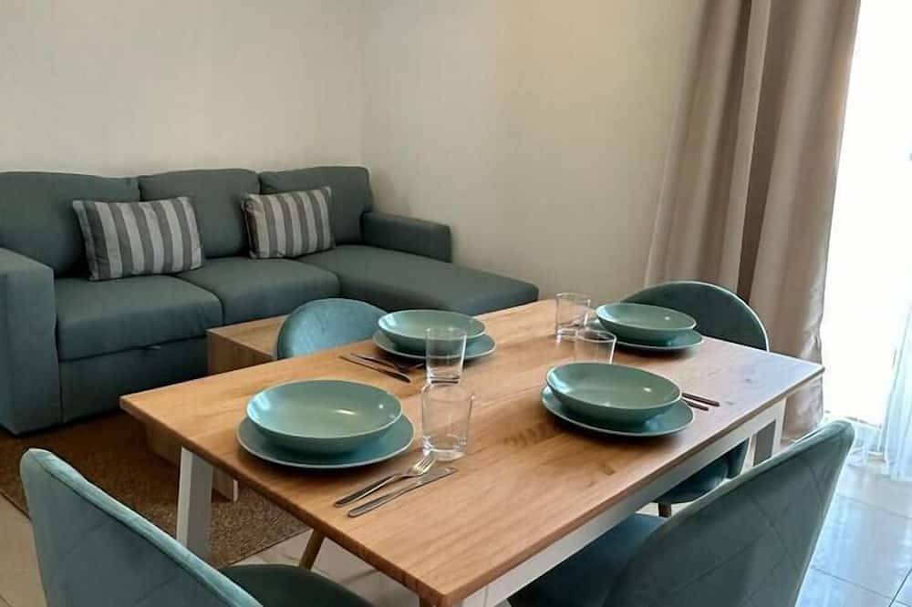 Entire apartment, Int. 8, Apartment 8 in Marina di Massa, Massa