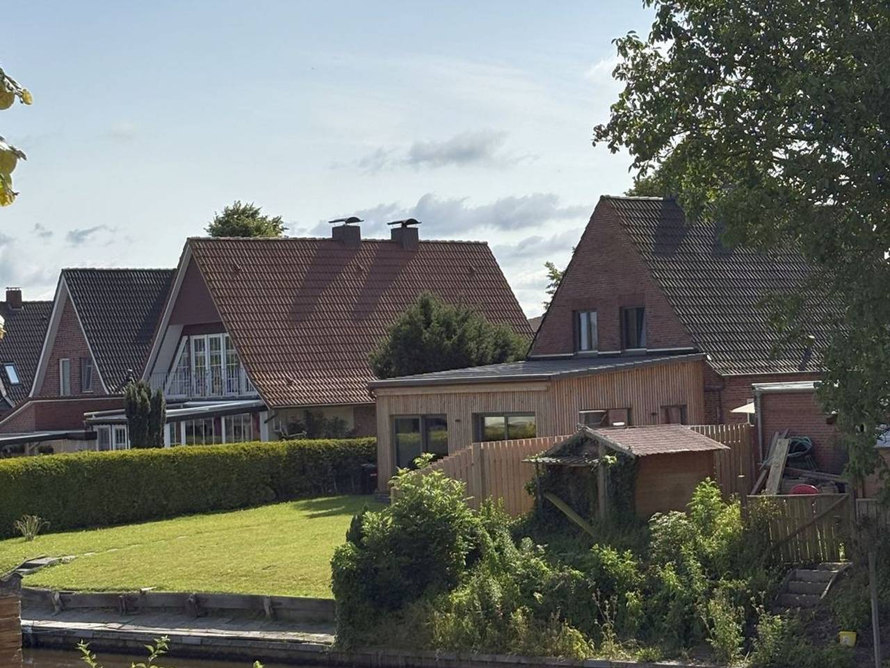 Am Tief - Ferienhaus am Kanal auf 140qm für bis zu 7 Personen und Hunde! in Emden, Nordseeküste