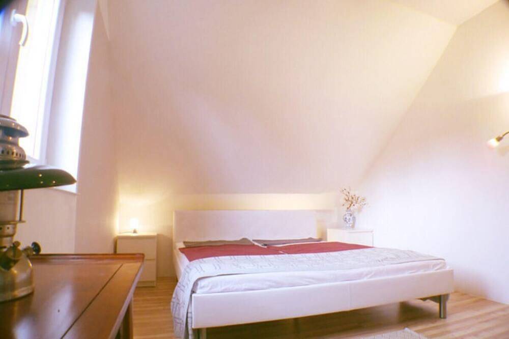 Ganze Wohnung, Ferienwohnung \"Monte Noble I\" Südpfalz in Erlenbach bei Dahn, Landkreis Südwestpfalz