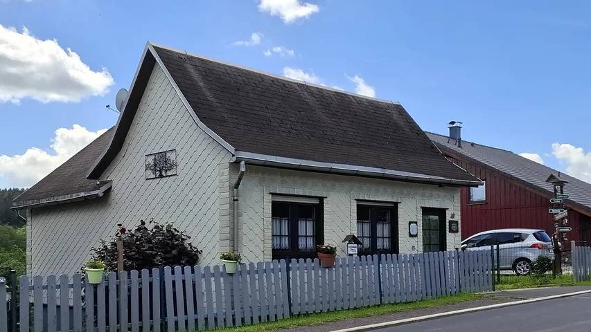 Ferienhaus für 3 Personen, mit Garten in Neuhaus am Rennweg