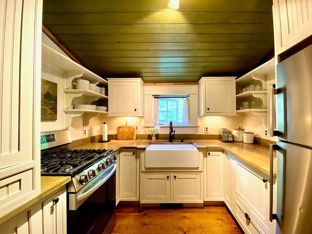 Fish Camp at Waterdance - Log Cabin On The River in Jackson County