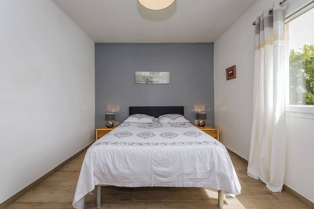 Raphaelle, spacieuse villa avec piscine privée et studio in Saint-Rabier, Périgord Noir