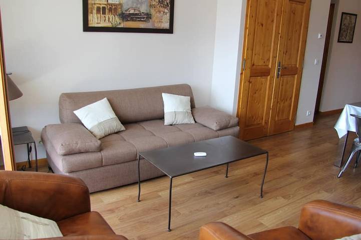 Appartement entier, Charmant appartement au centre du village, proche des stations de ski - 4 personnes in Saint-Jean-de-Sixt, Région d'Annecy