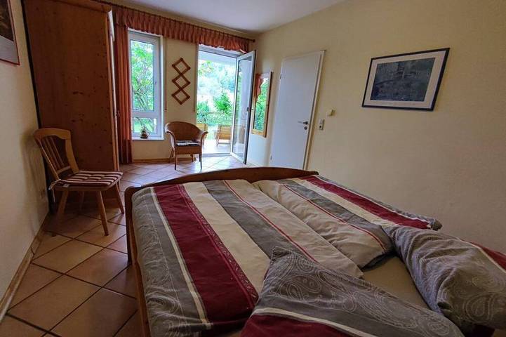 Ferienwohnung für 3 Personen, mit Garten und Sauna in Leinsweiler - 2