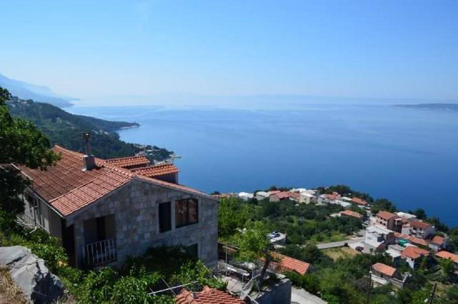 Ganze Wohnung, Apartment in Brela mit Meerblick, Terrasse, Klimaanlage, Wlan (3512-1) in Brela, Makarska Riviera