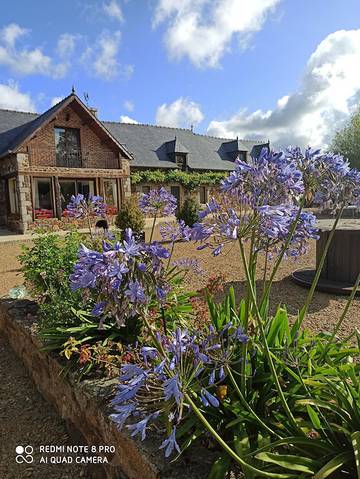 Cottage pour 2 personnes, avec jardin à Ploëzal