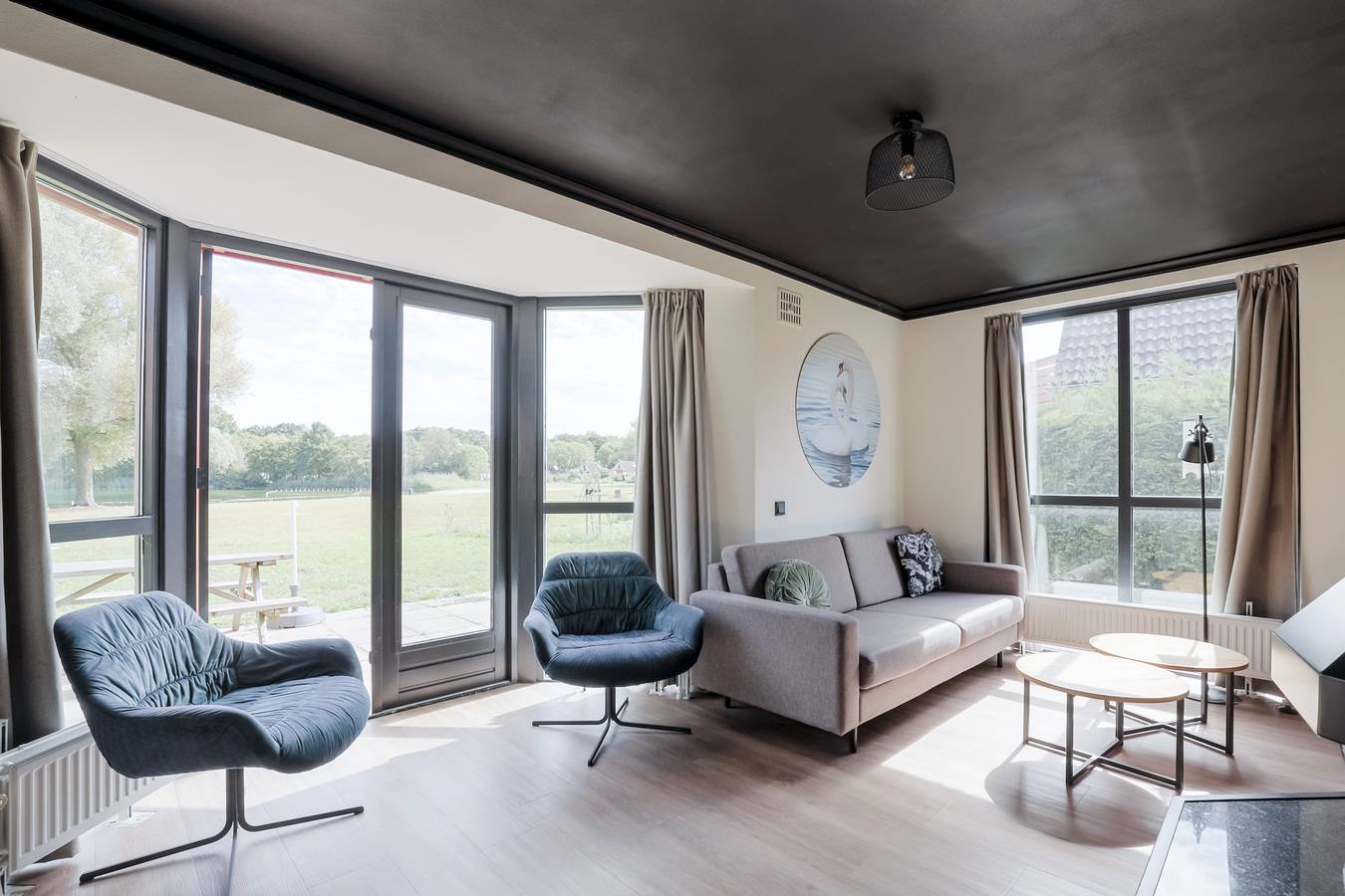 Vakantiepark 't Broeckhuys — 4 - Person Wellness Badhuys 13 Bungalow in Betuwe