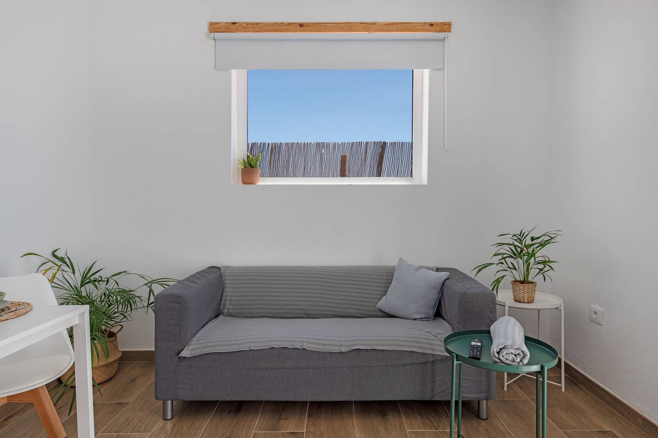 Apartamento entero, Vacaciones 'Rincón De Agustín' con vistas a la montaña, terraza privada y Wi-Fi in Mácher, Tías