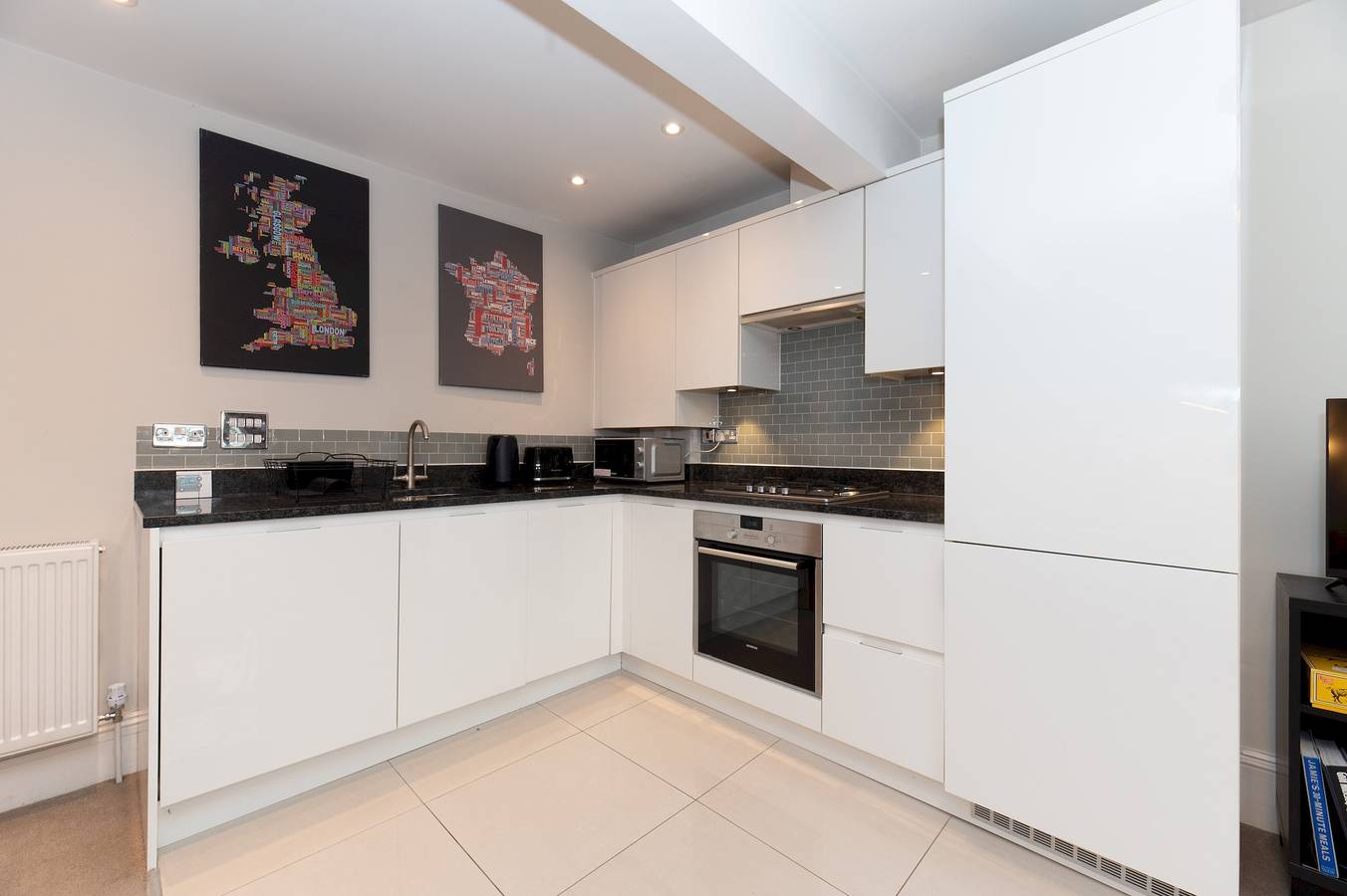 Entire apartment, Stunning 1 Br Surbiton with views, near station - Pass the Keys in Surbiton, London