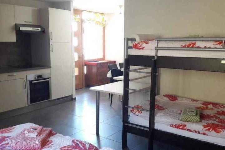 Ganze Wohnung, Appartement dans une ferme rénovée (4pers.) in Le Mont-Pèlerin, Chardonne