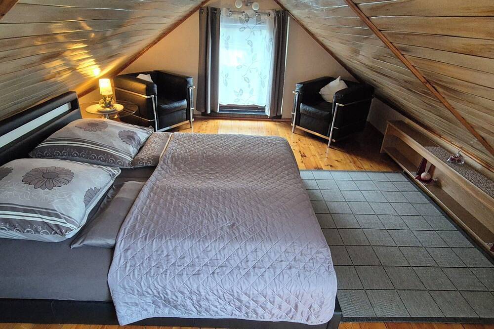 Ferienbungalow Deutrich mit privaten Pool in Colditz, Leipzig und Umgebung