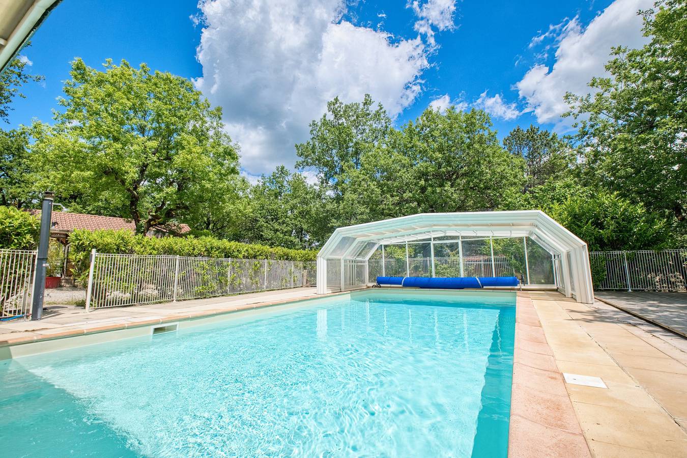 Chalet Grillon – piscina climatizada compartida, Périgord Noir in Salignac-Eyvigues, Périgord Noir