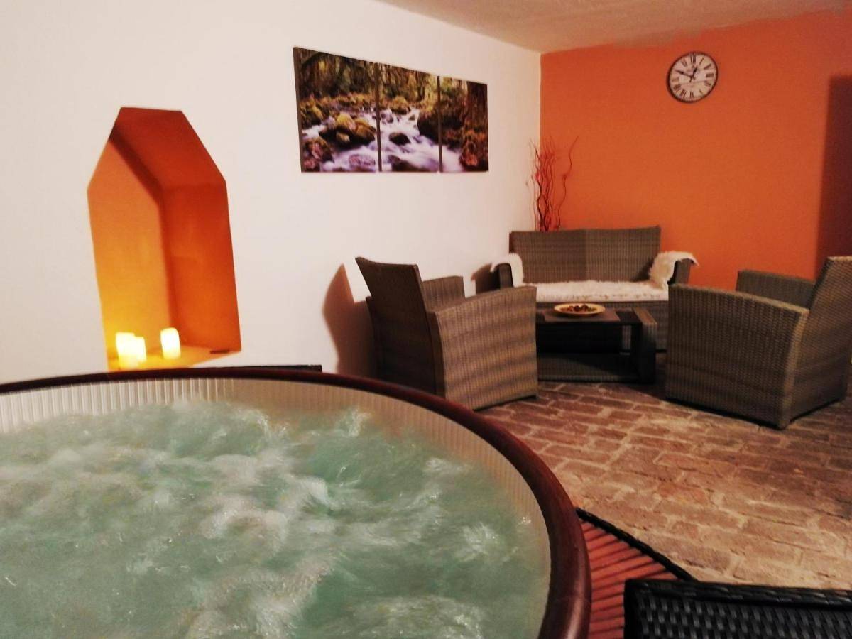 Suite with Private External Bathroom in Smíchov, Prague