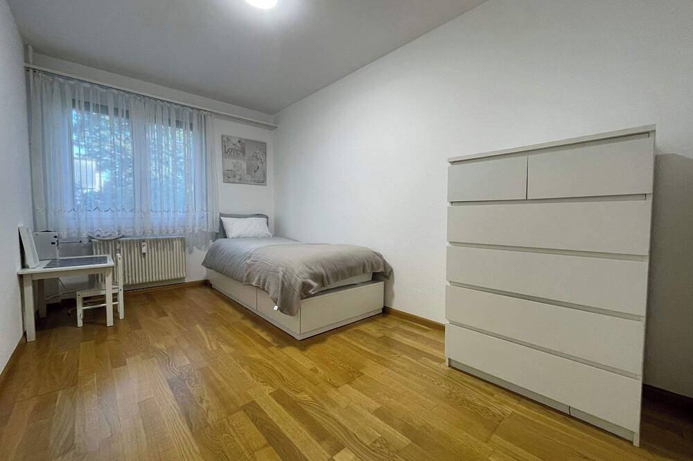 Ganze Wohnung, Modern 3 bedroom apartment near Isb and Basel in Reinach (BL), Region Basel RDK