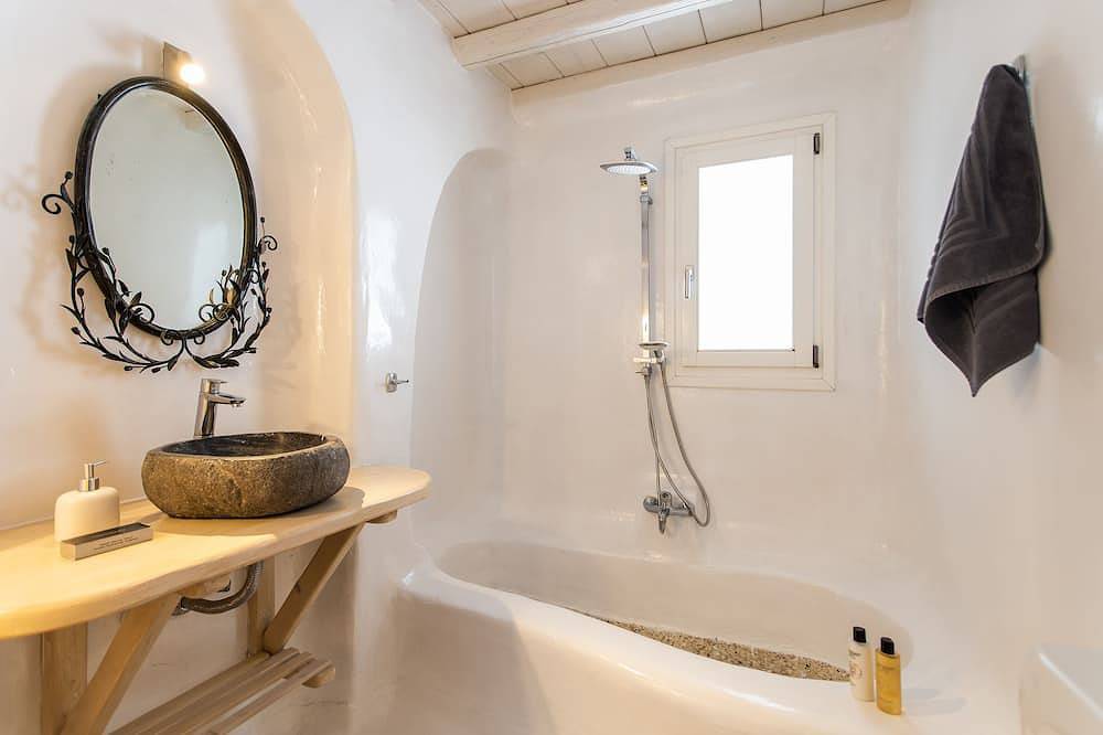 Sqm, with a private pool, terrace and an amazing view in Tourlos (Mykonos), Mykonos