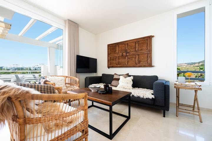 Ganze Wohnung, Alcazaba Lagoon Estepona - Luxury Boho Apartment in Alcazaba Lagoon, Casares