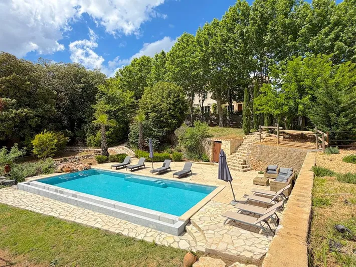 Chalet para 25 personas, con piscina además de jardín y vistas - 1
