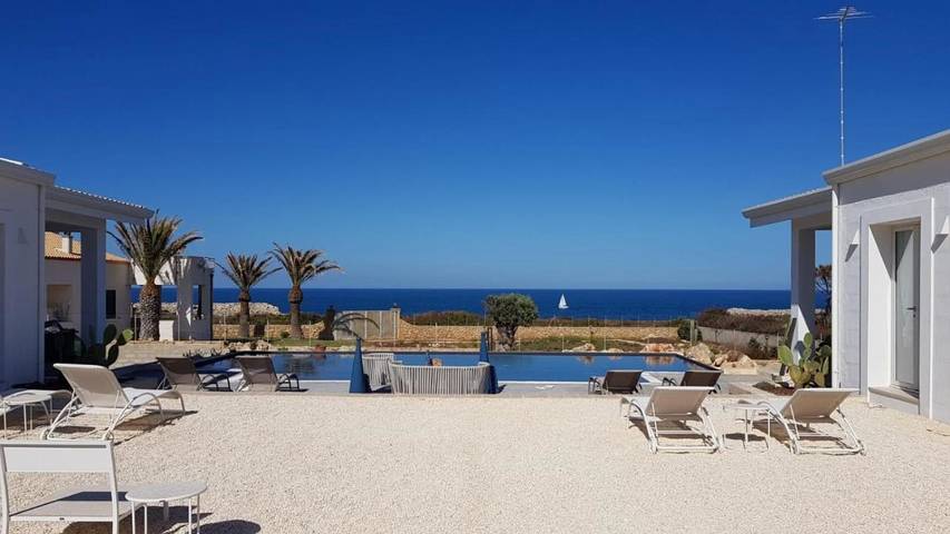 Chambre d’hôte pour 2 personnes, avec Jacuzzi et Terrasse ainsi que Jardin et Piscine à Syracuse - 2