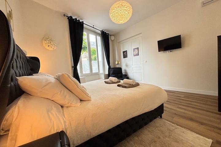 Appartement entier, Appart 1. Jolie logement (t2 de 60m2) en rez de chaussée climatisé avec terrasse in Limoges, Région de Limoges