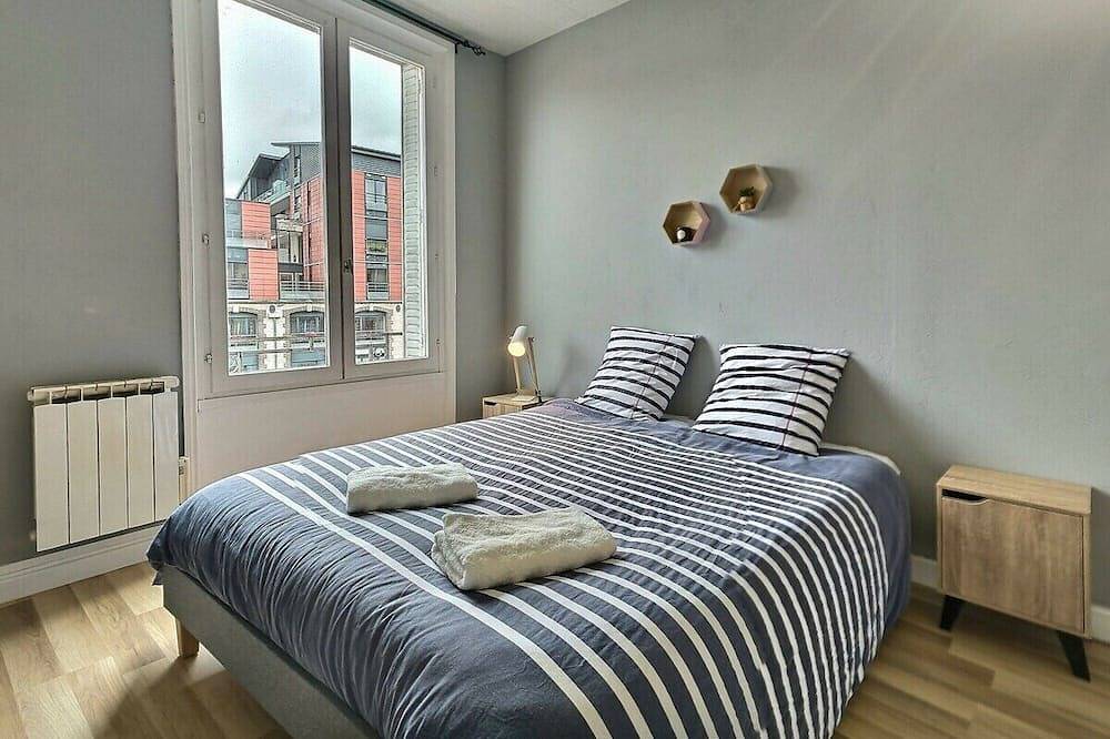 Appartement entier, Danton | Spacieux | Wifi | Parking | Proche Centre in Troyes, Aube