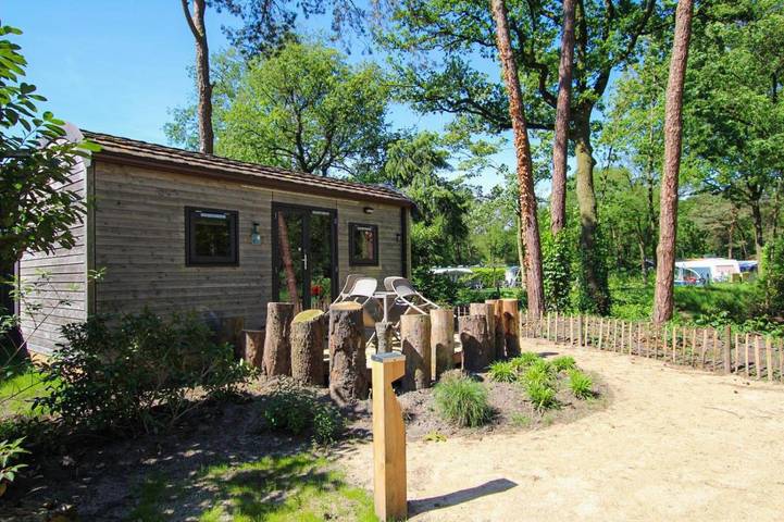 Gîte pour 4 personnes, avec terrasse ainsi que jardin et vue, animaux acceptés à Baarle-Nassau