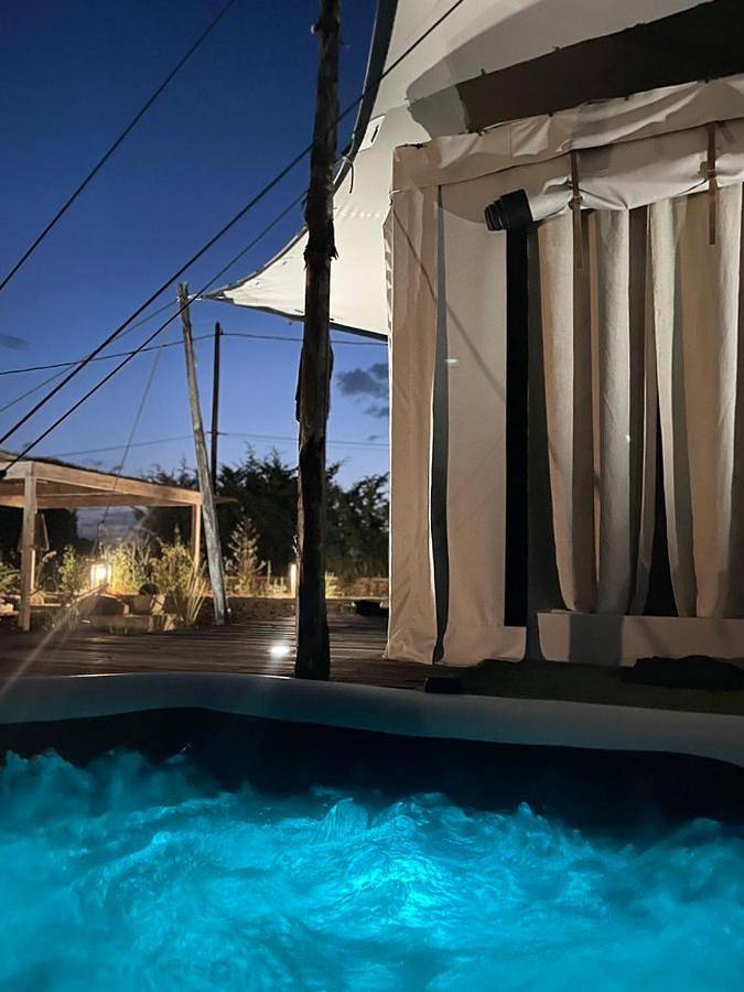 Gîte pour 2 personnes, avec jardin ainsi que vue et piscine à Saint-Julien - 4