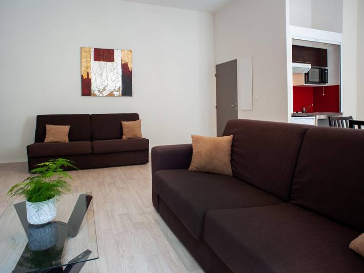 Gîte pour 6 personnes, avec Piscine à Dinan - 2