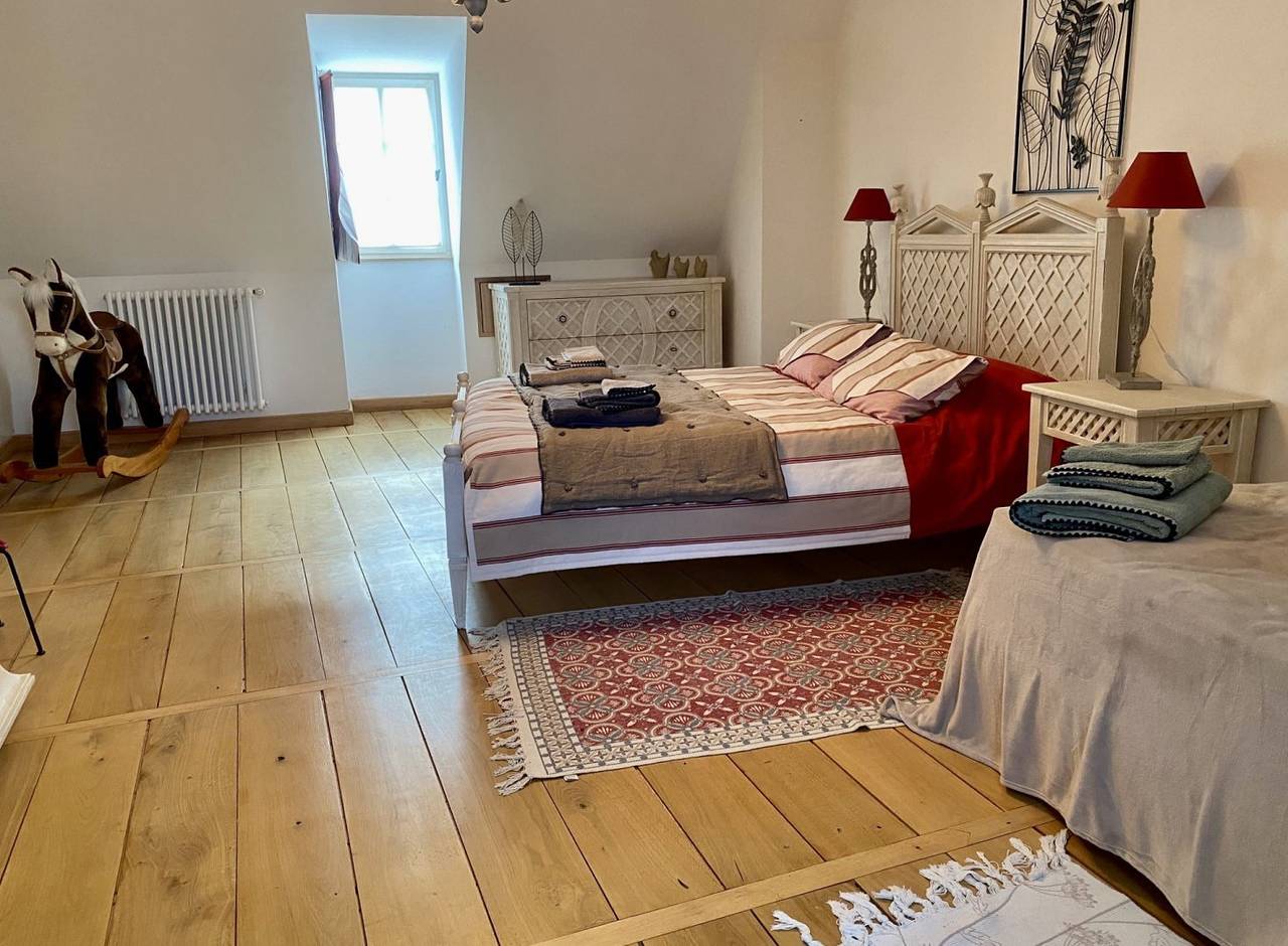 Le Mouton Bleu, chambres d'hôtes de charme à Accous - Chambre Marmotte in Accous, Béarn