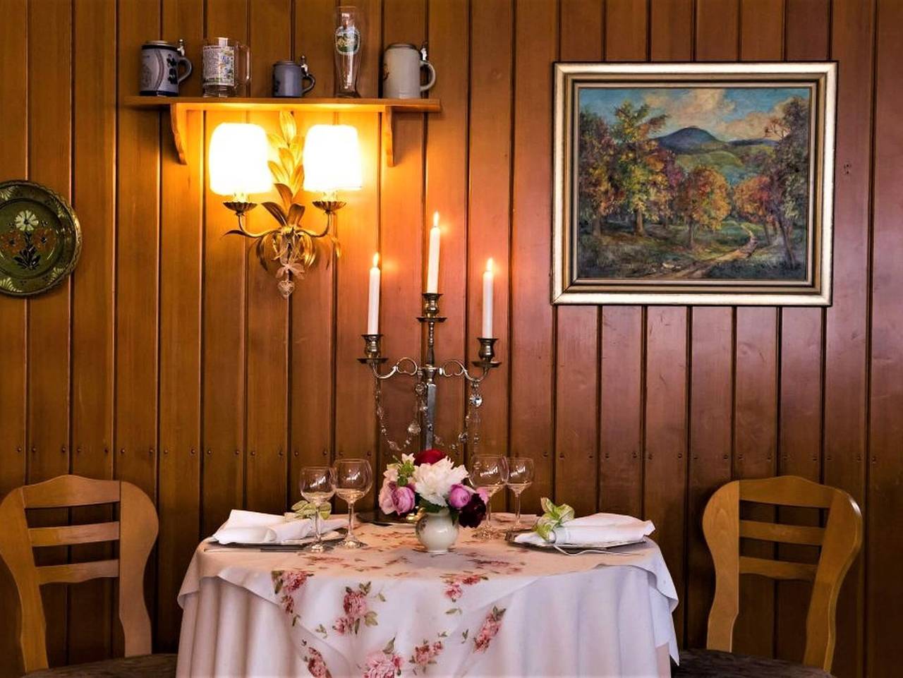 Hotel-Restaurant Traube - Einzelzimmer mit Frühstück in Neuffen, Albsteig Etappe 9
