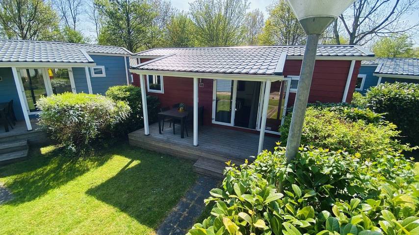 Ferienhaus für 4 Personen, mit Balkon/Terrasse und Terrasse sowie Kinderpool in Delft