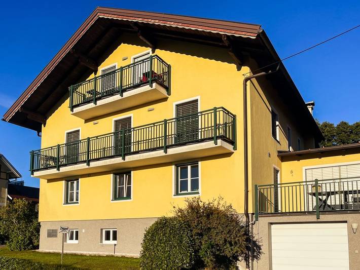 Ferienwohnung für 2 Personen, mit Balkon und Garten sowie Pool und Seeblick in Irrsee