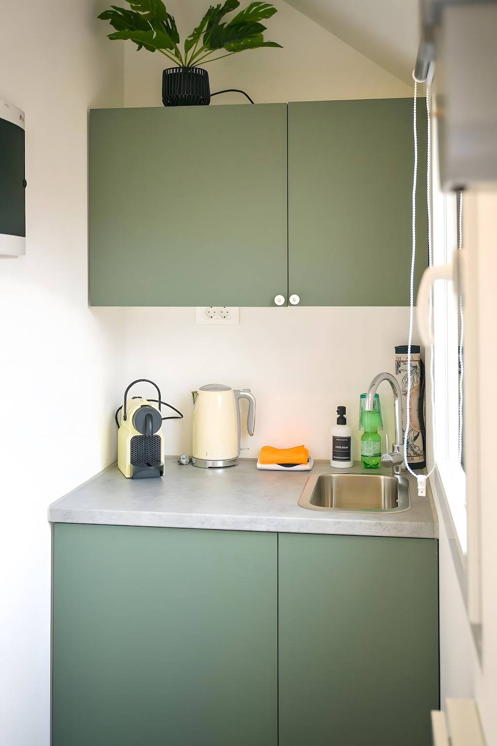 Ganze Wohnung, Modernes, helles Tiny Haus naturnah in den Weinreben in Efringen-Kirchen, Hochschwarzwald